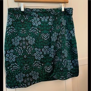dONATED Banana Republic skirt- lined. 💄👠